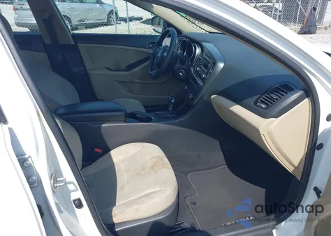 2015 Kia Optima Lx z USA, uszkodzony, nr VIN 5XXGM4A71FG512167